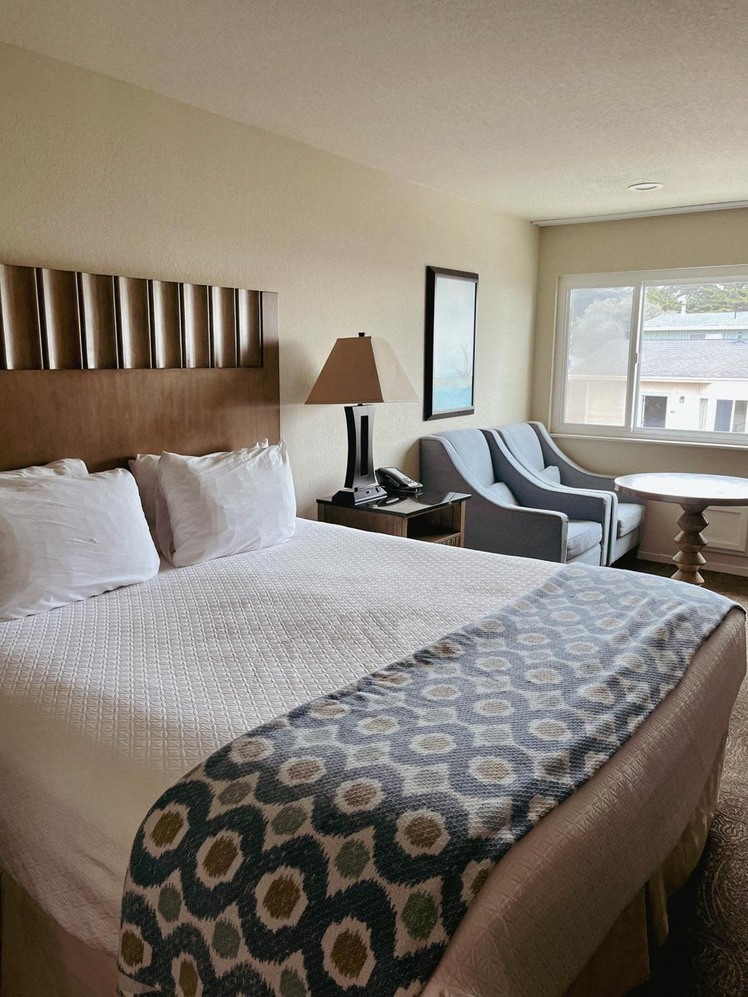 Cambria Landing Inn And Suites Exterior foto